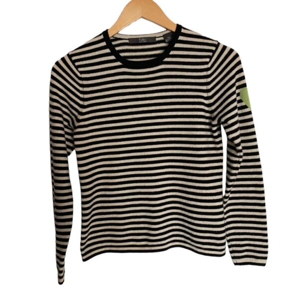 Classic Black and White Striped Crew Neck Sweater - Picture 1 of 4